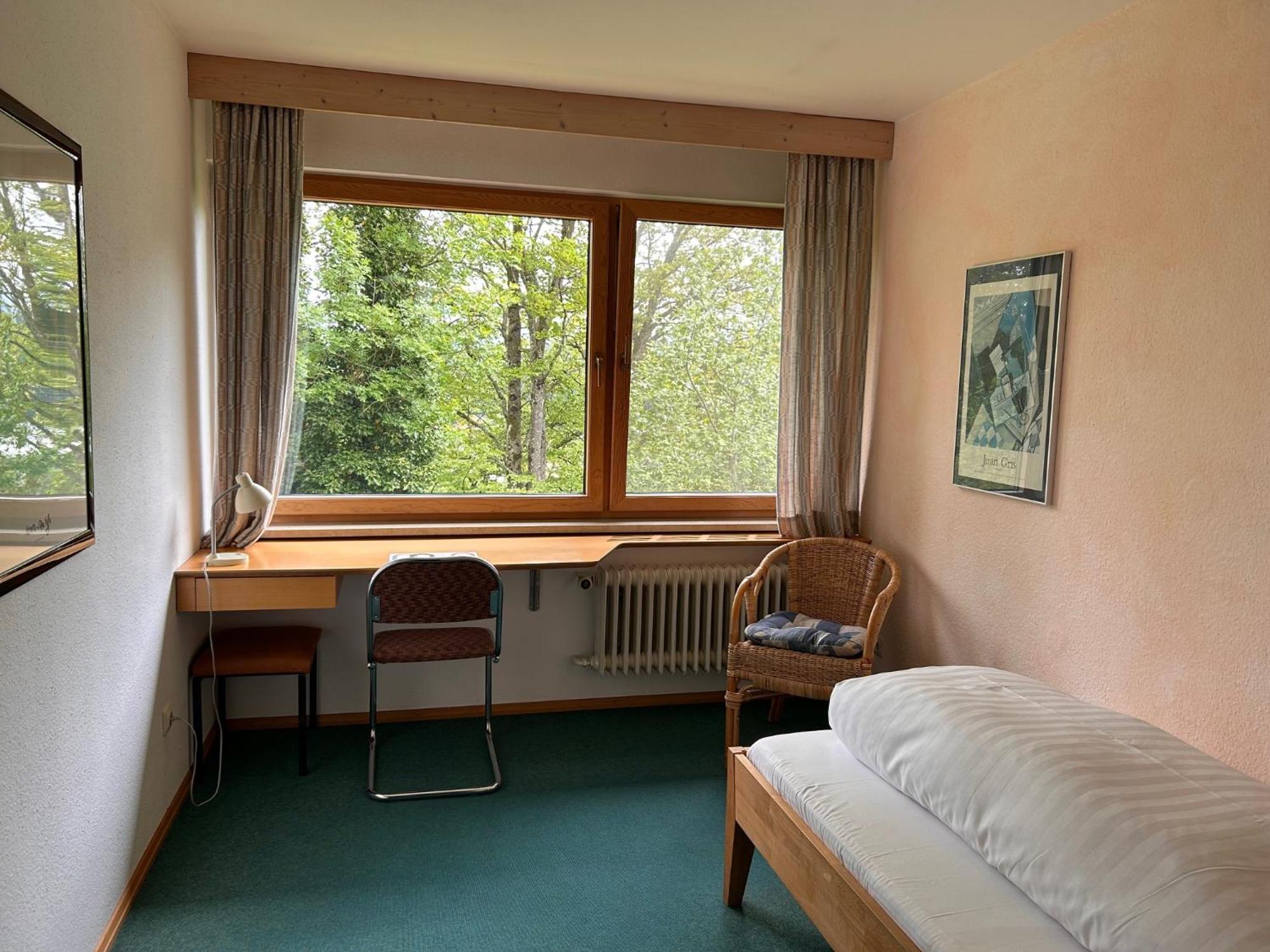Humboldt-Haus Hotel Achberg Exterior photo